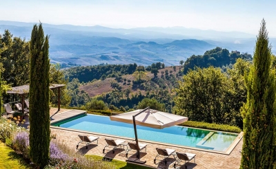 VACATION IN TUSCANY FOR 20 GUESTS